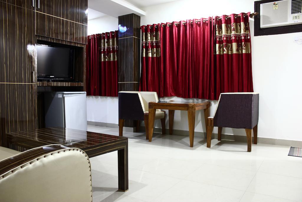 Hotel Maharaja คาตรา ห้อง รูปภาพ